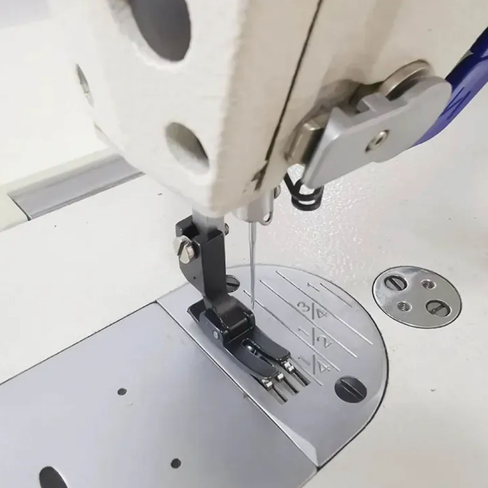 P351 Alle stalen naaivoet zwar - Rolled Hem Foot recensie en prijs