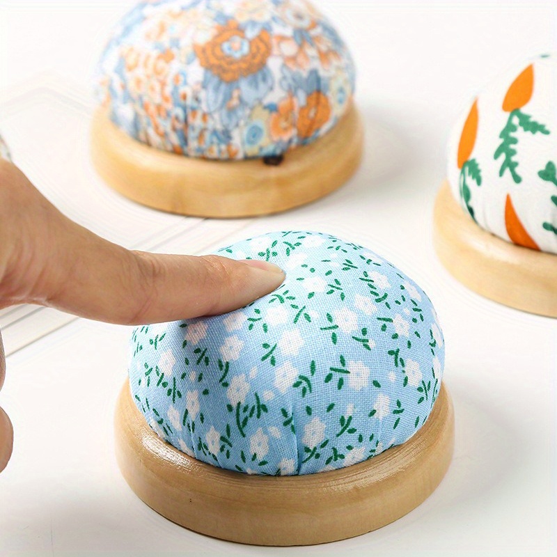 1Pc Ramdon Kleur Houten Stand  - Sewing Pin Cushion recensie en prijs